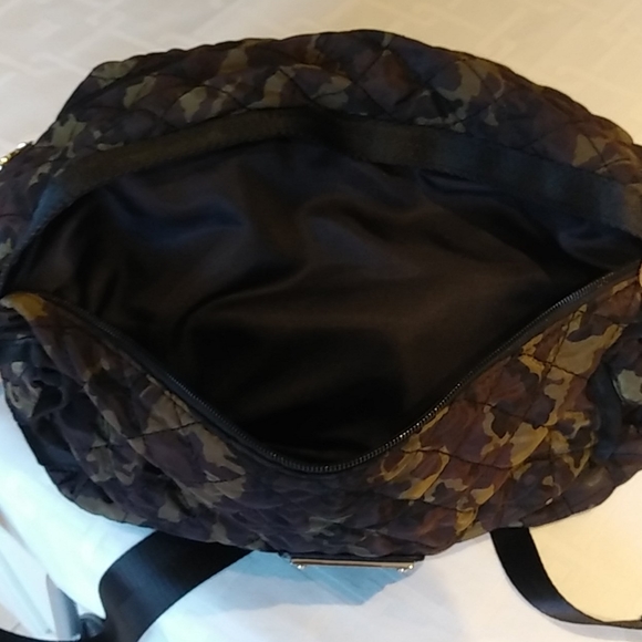 Camouflage Shoulder Bag - Picture 7 of 12
